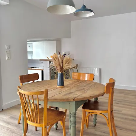 Maison Typique Au Coeur Du Centre * סן-ז'יל-קרואה-דה-וי